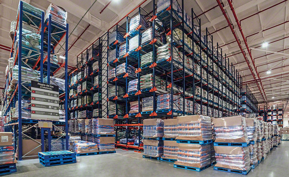 The pet food warehouse of Nestl Purina Mecalux